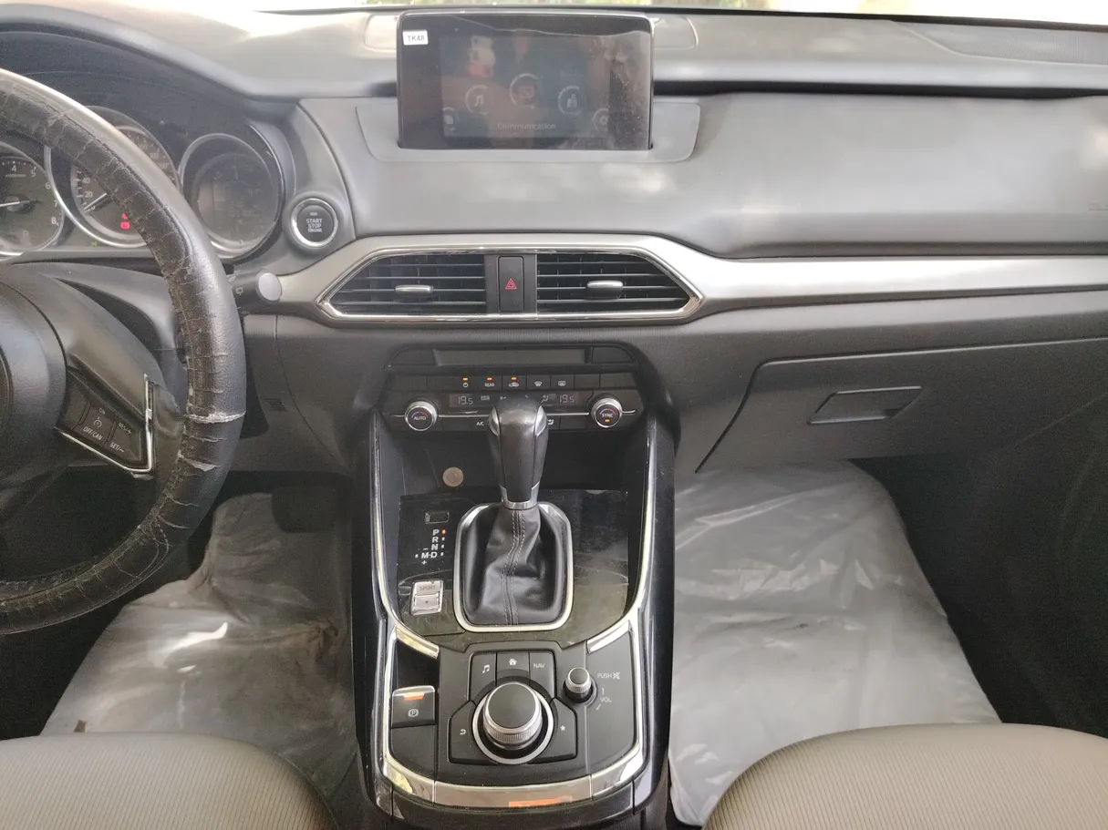 Car image 21
