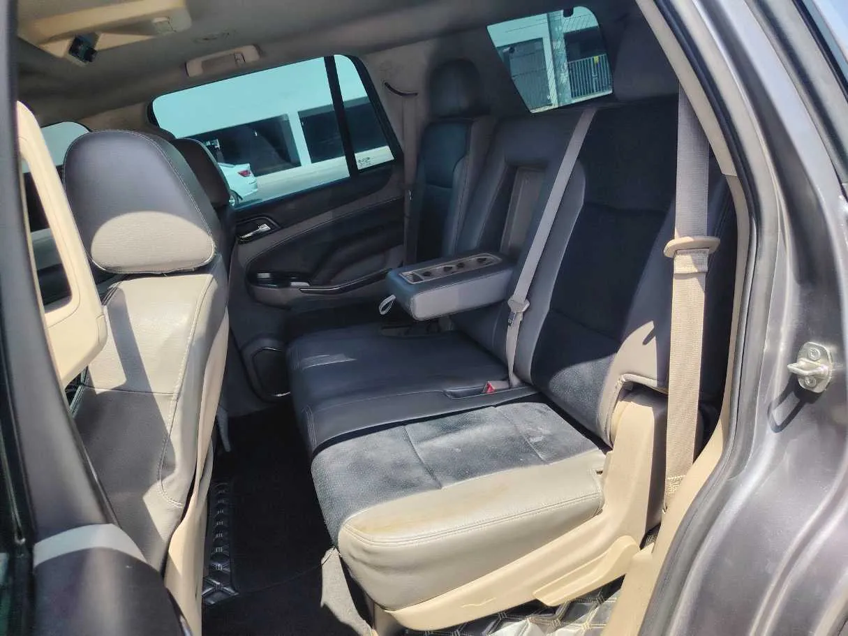 Car image 15
