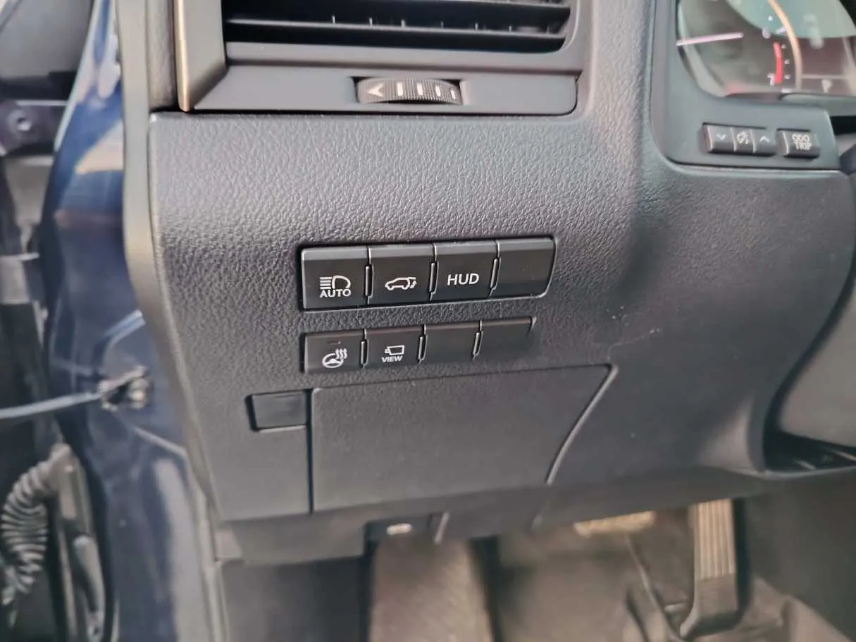 Car image 41