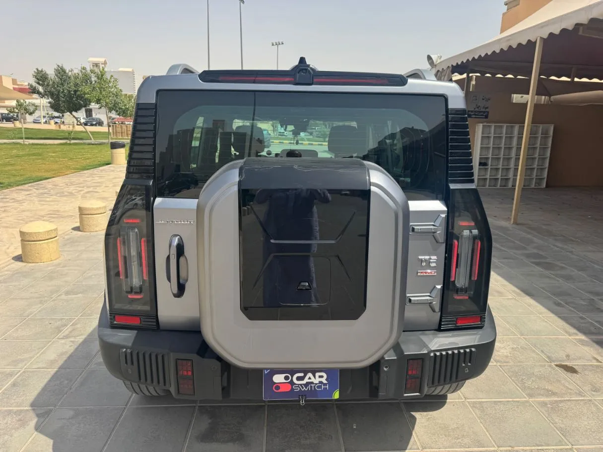 Car image 6