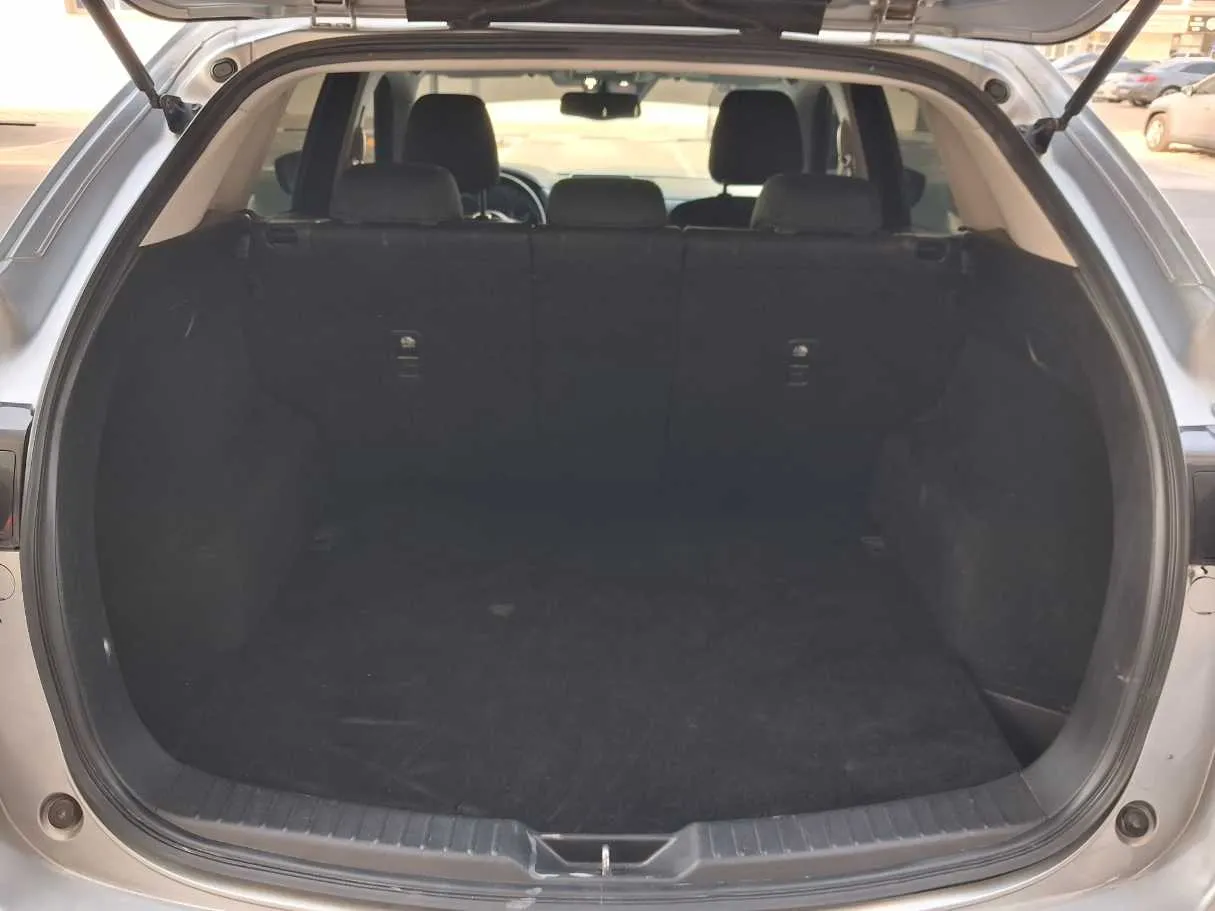 Car image 21