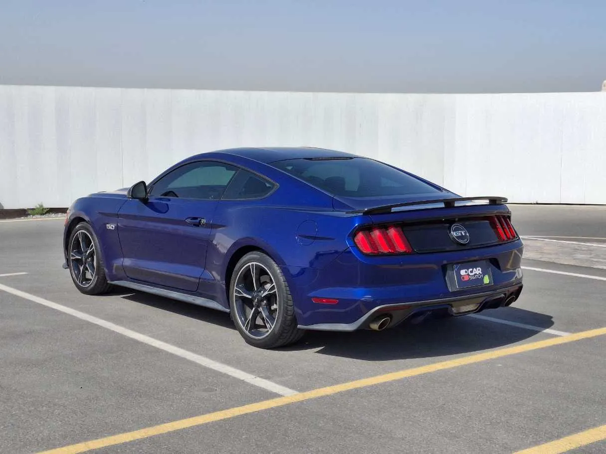 Car image 7