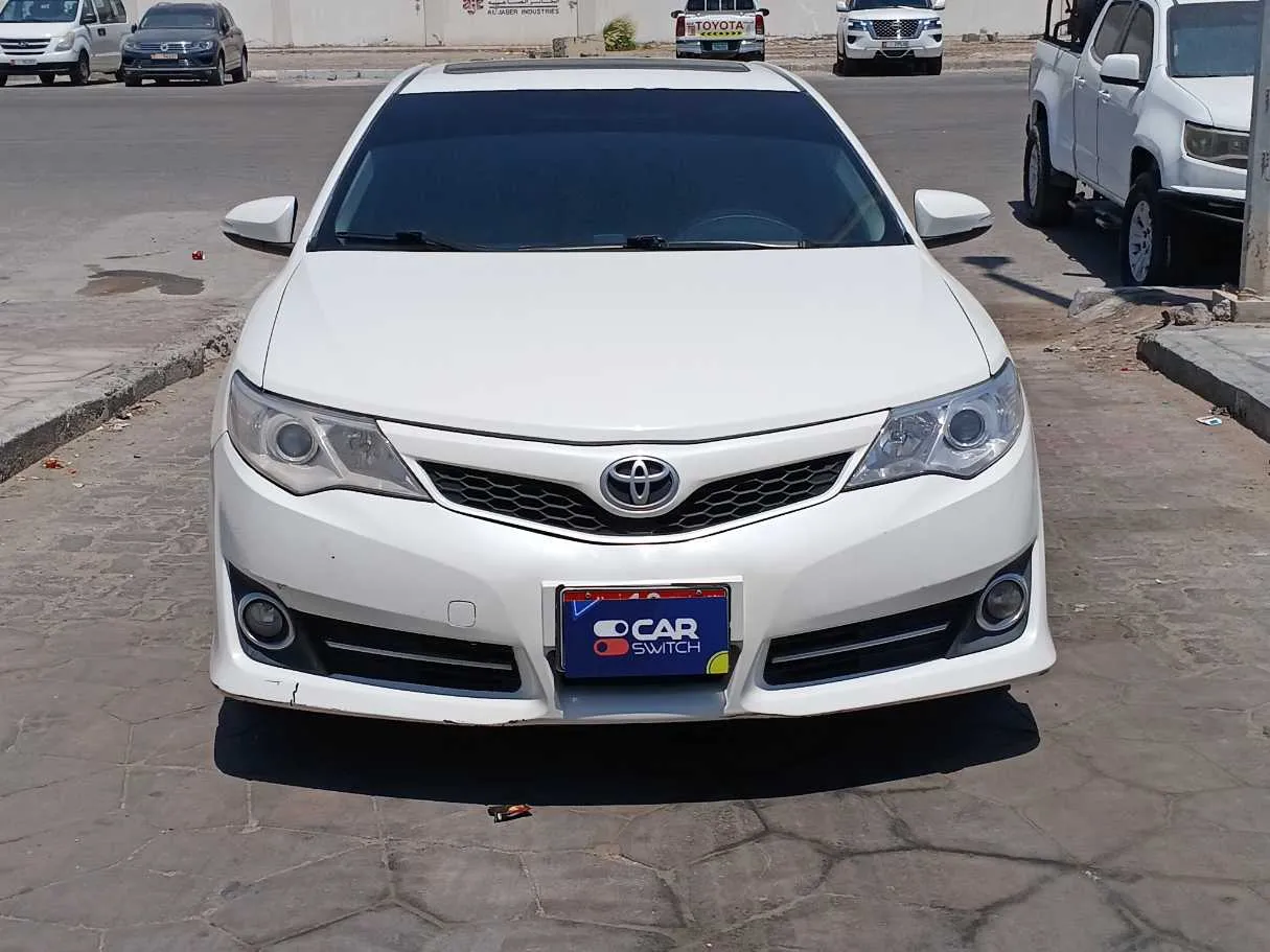 Car image 2