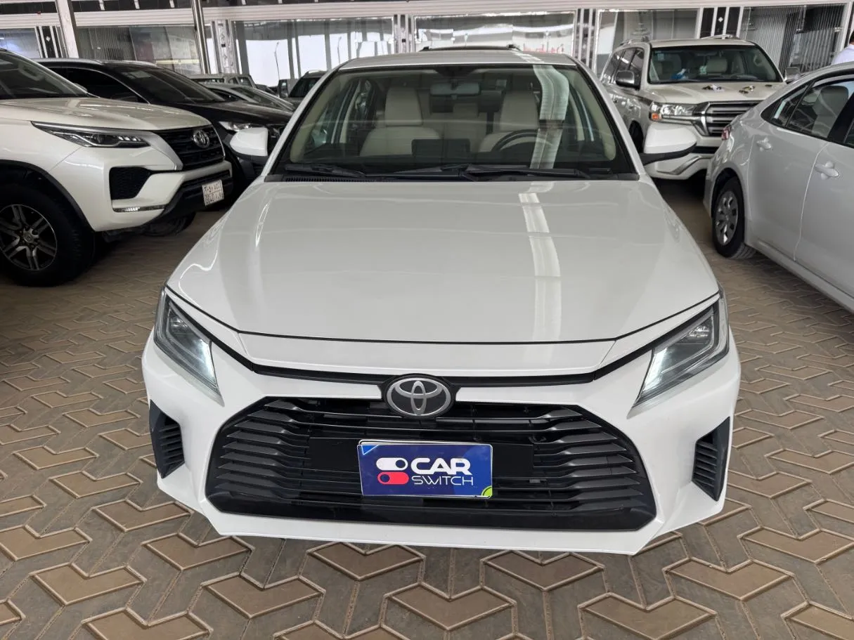 Car image 2