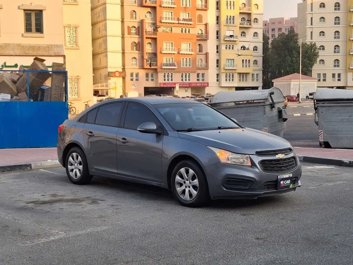 Car image 3
