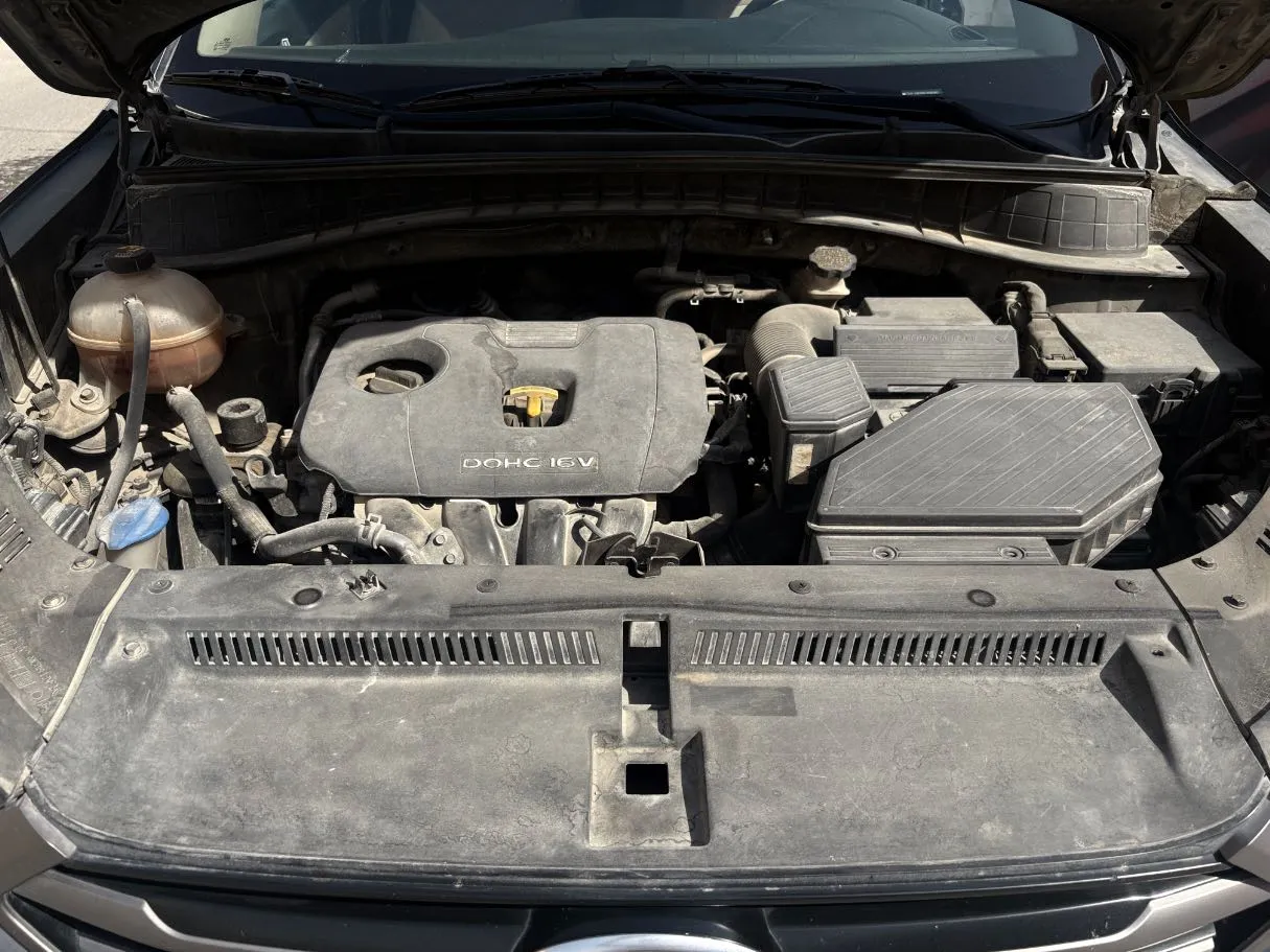 Car image 26