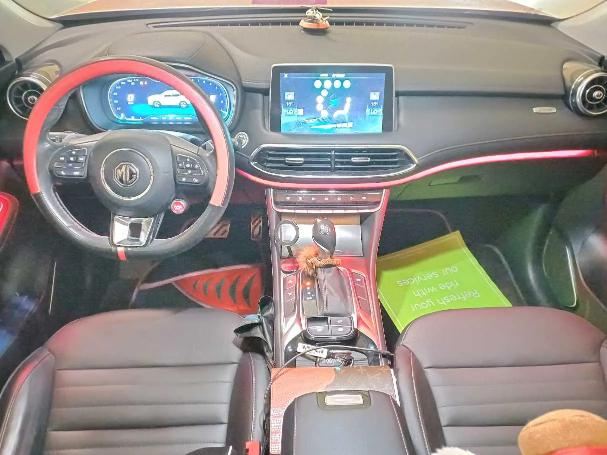 Car image 15