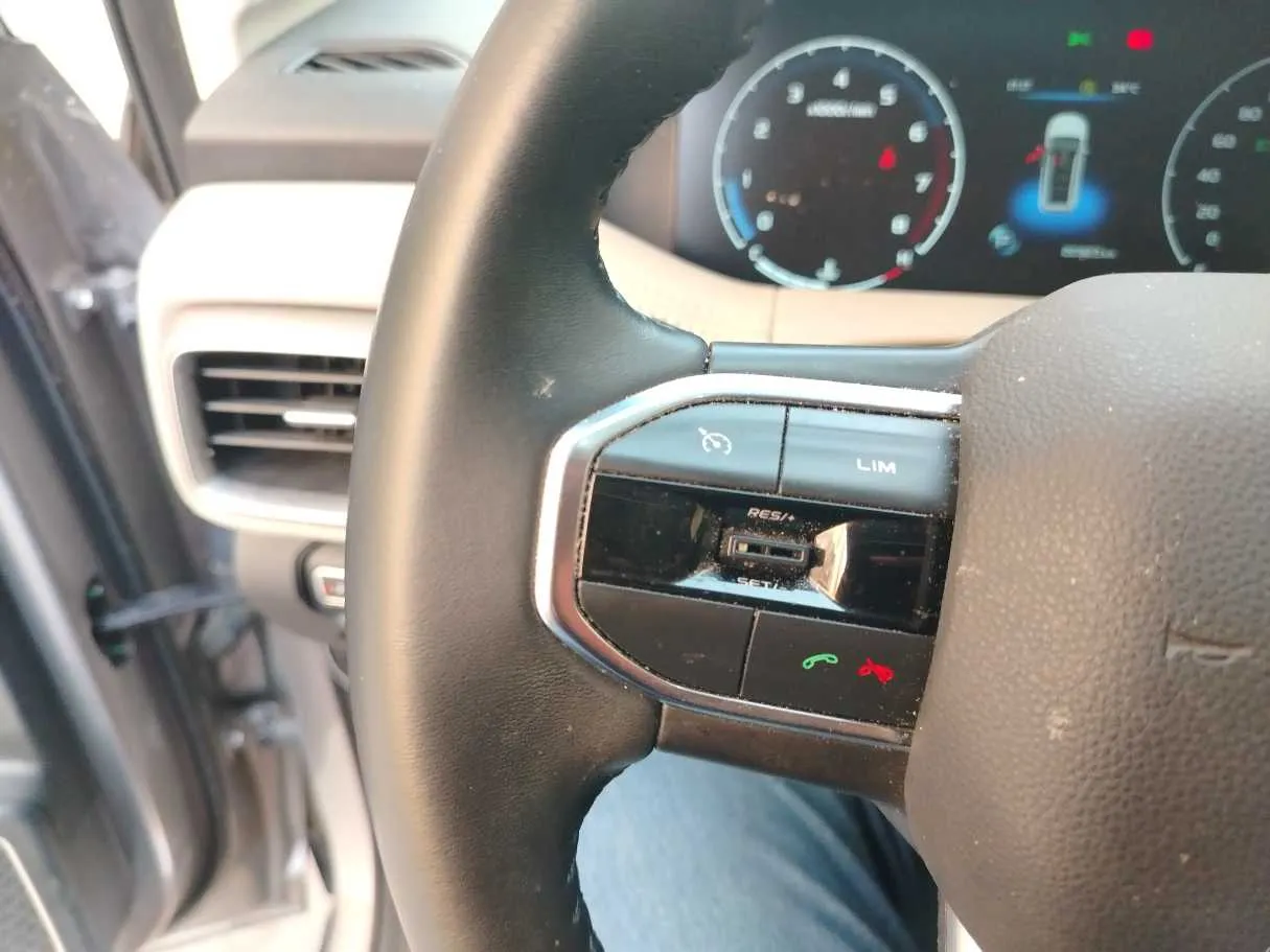 Car image 44