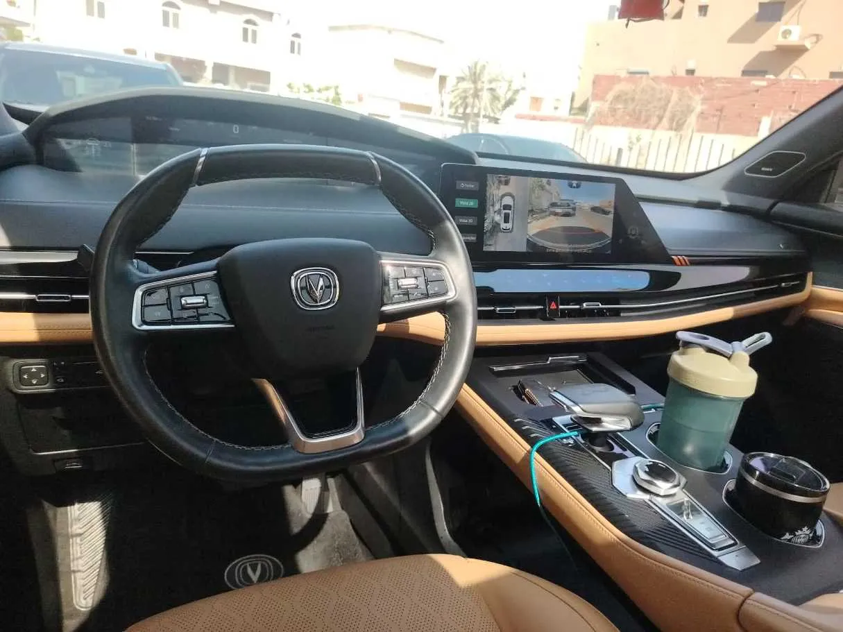 Car image 26