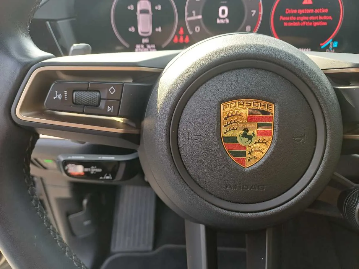 Car image 21