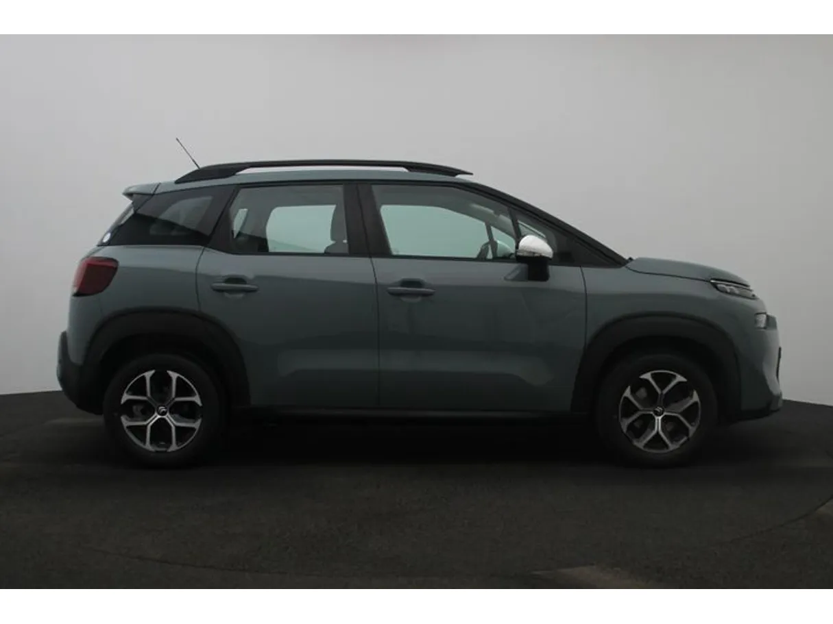 Car image 13