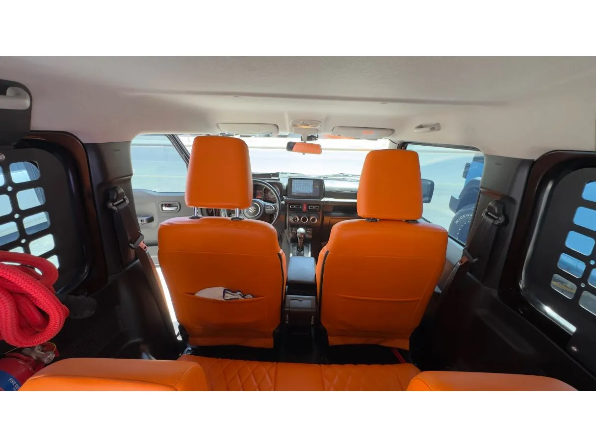 Car image 13