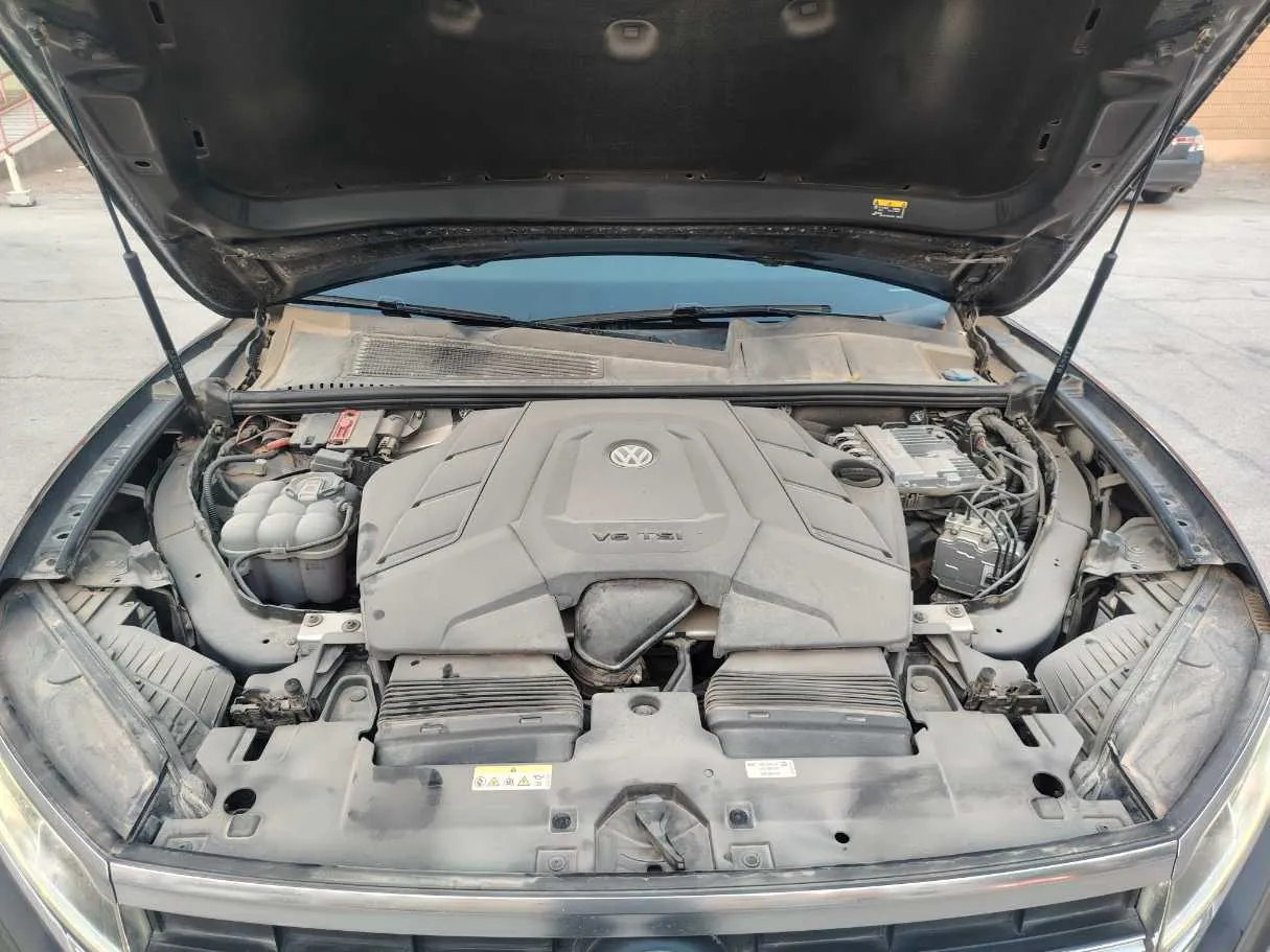 Car image 33