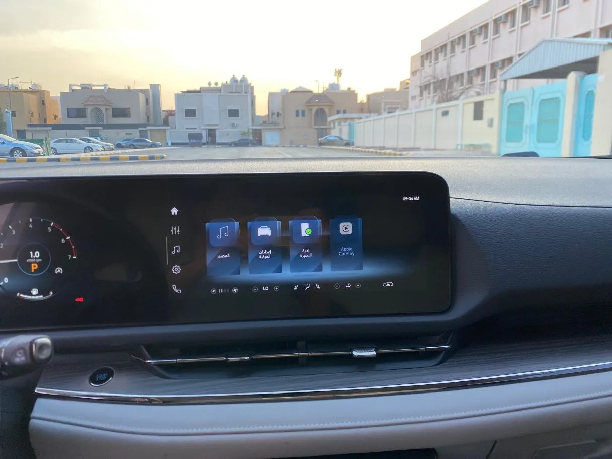 Car image 17