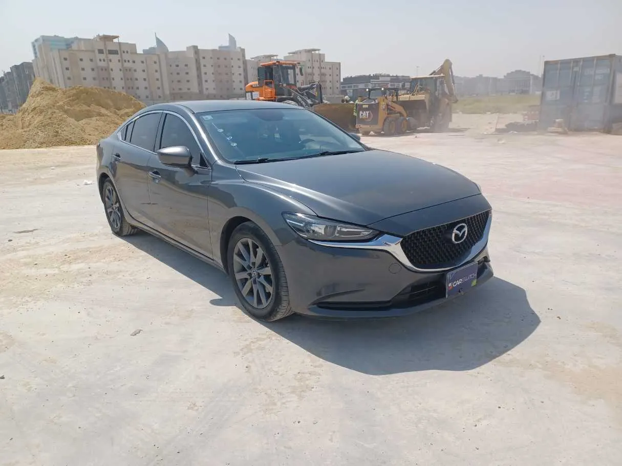 Car image 3