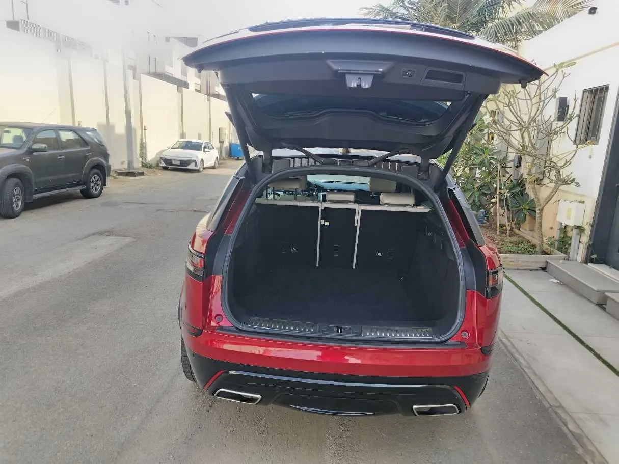 Car image 31