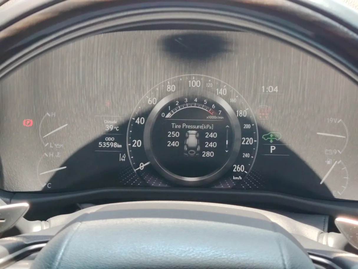Car image 23