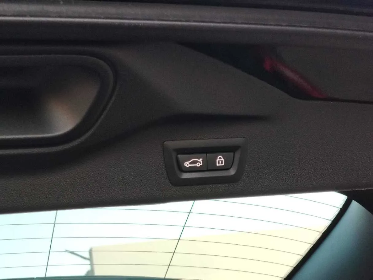 Car image 41