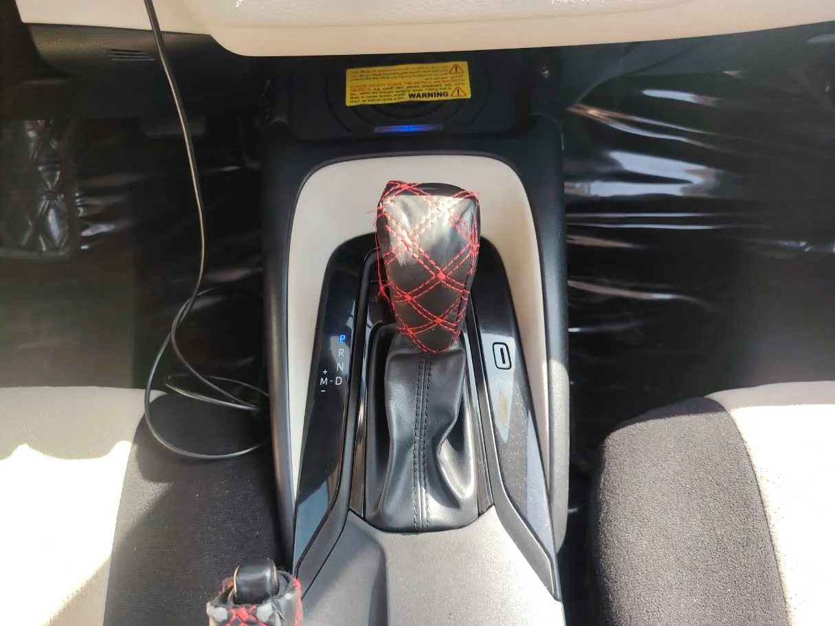 Car image 22