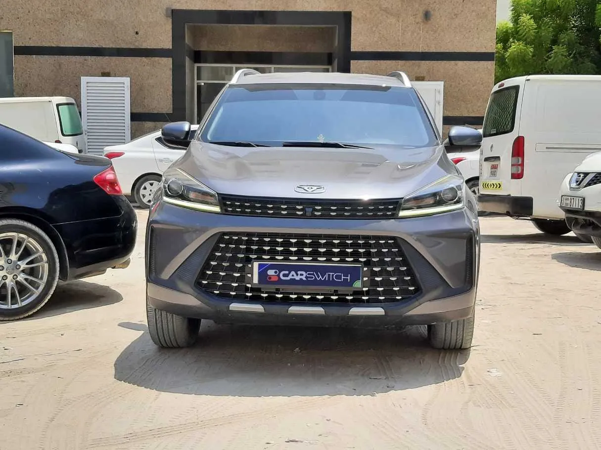 Car image 2