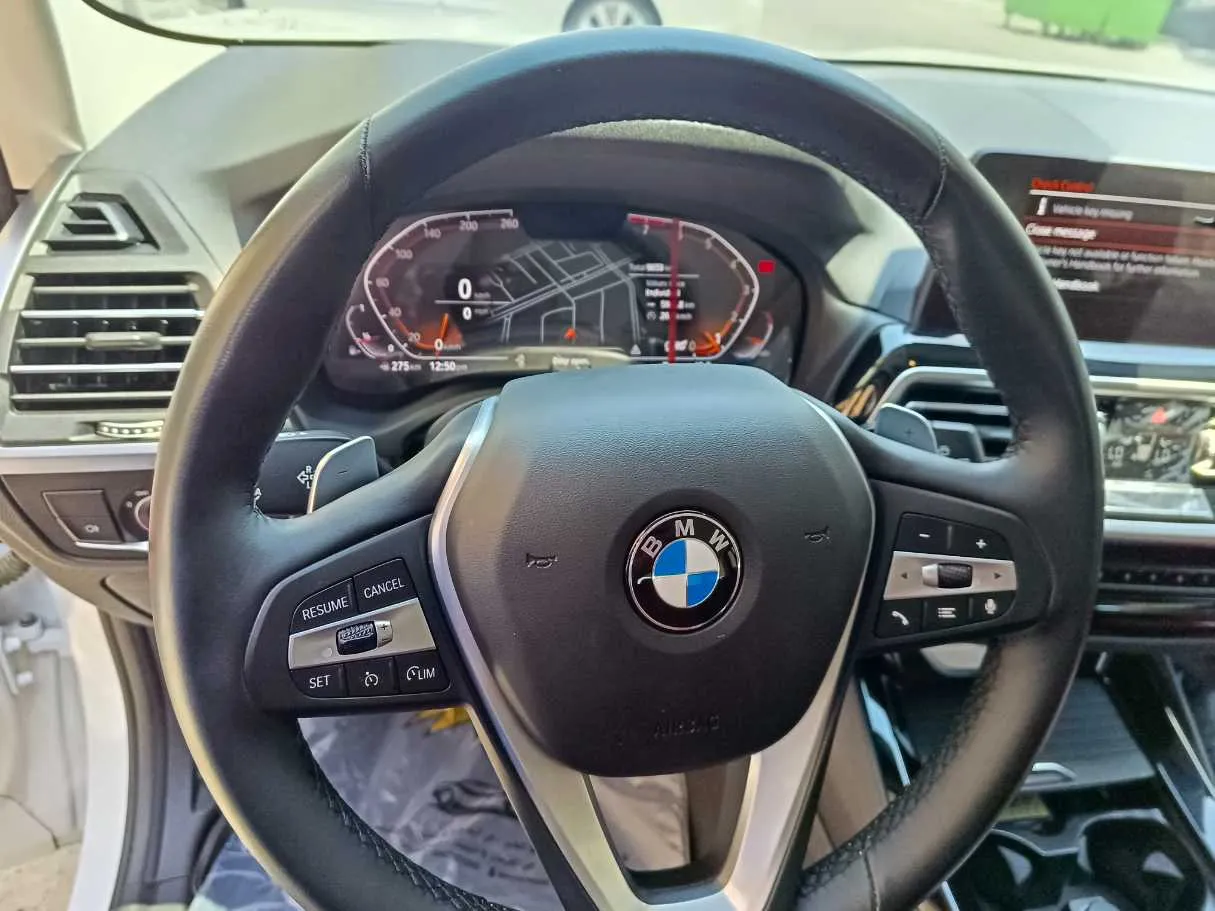 Car image 29