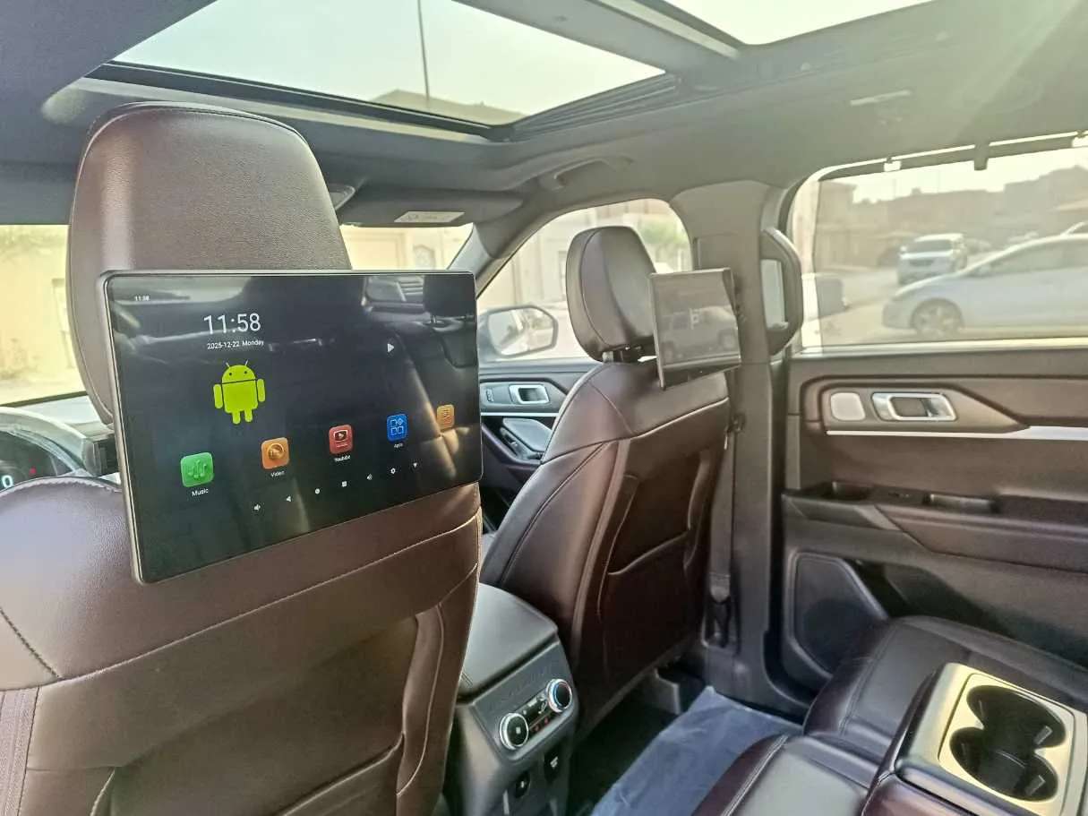 Car image 22