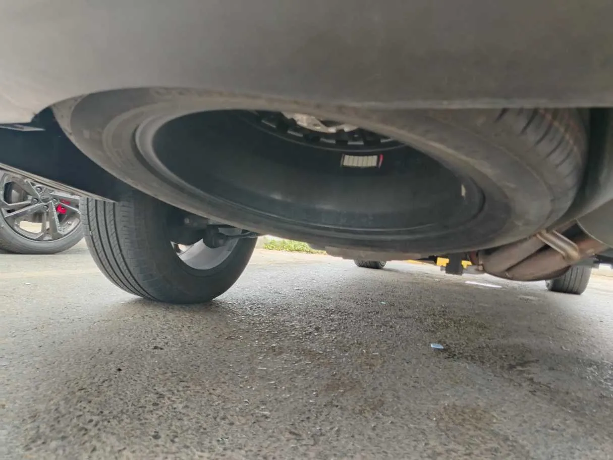 Car image 45