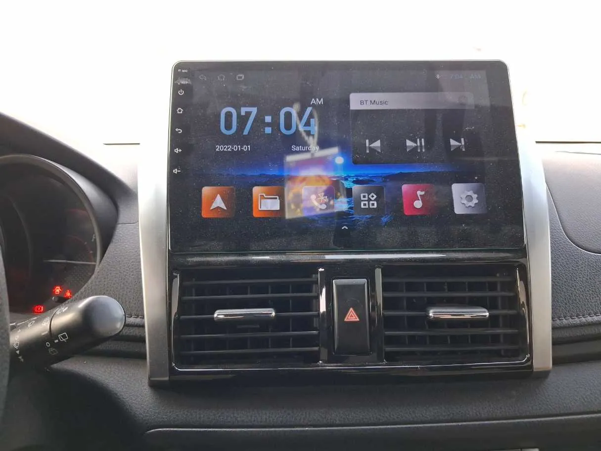 Car image 17