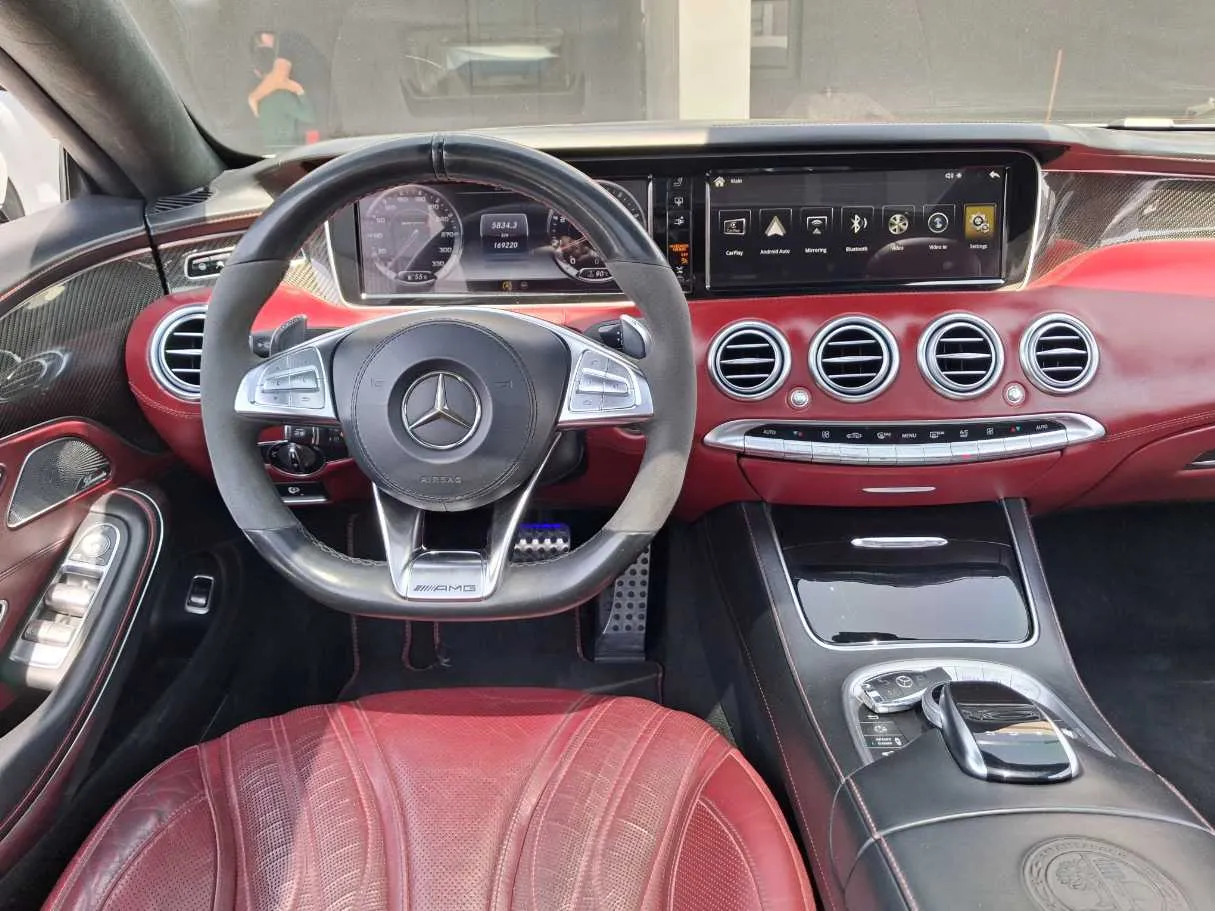 Car image 16