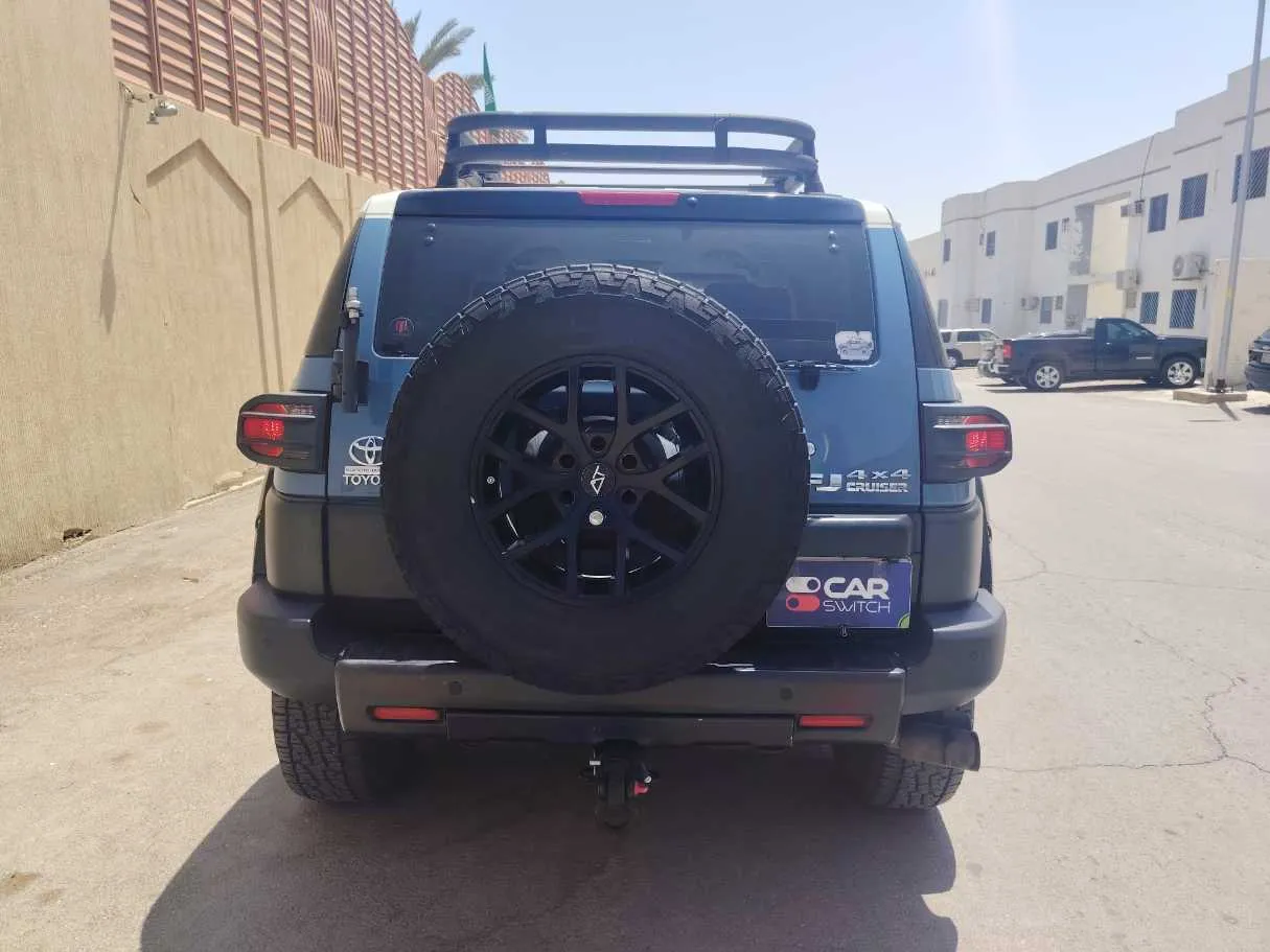 Car image 6