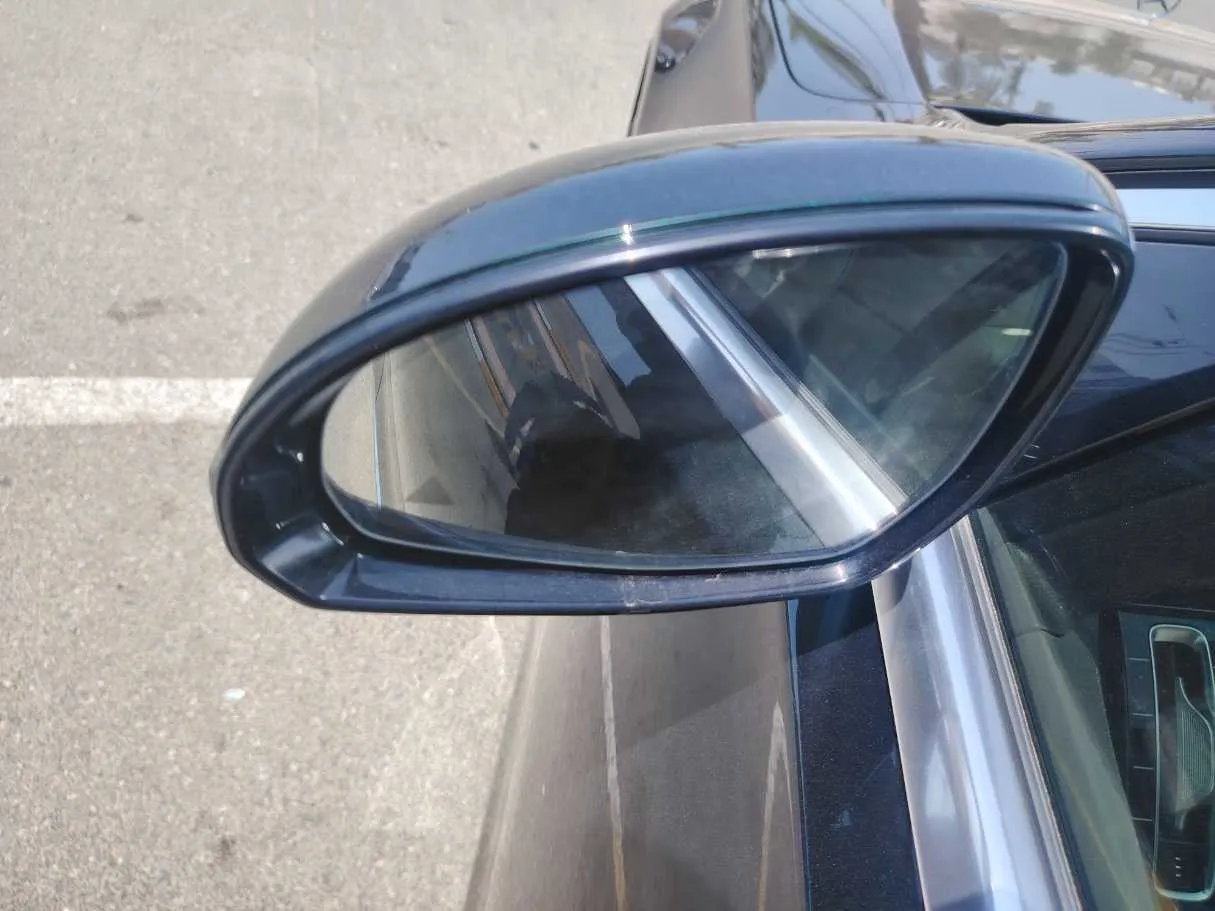 Car image 34