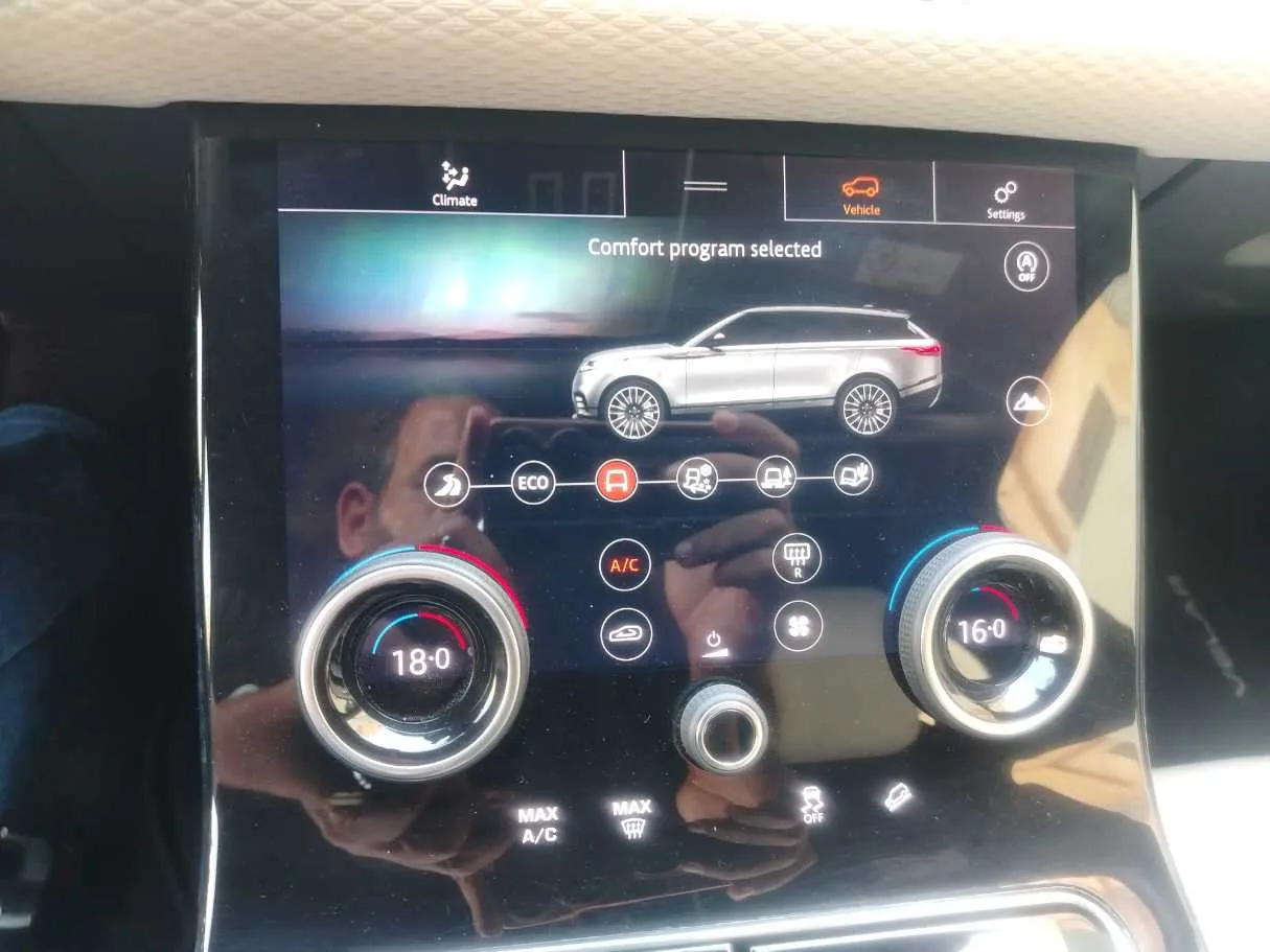 Car image 36