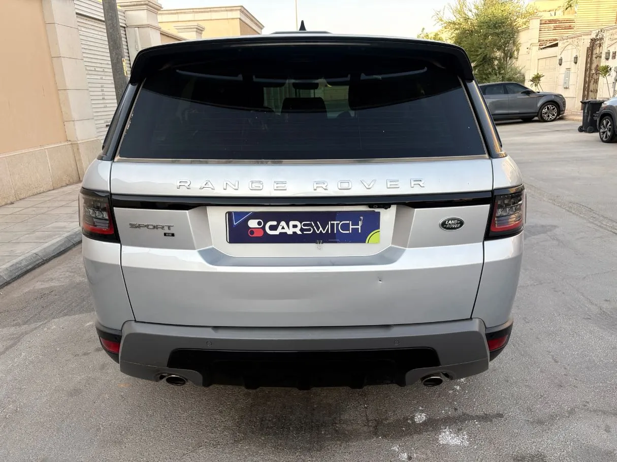 Car image 6