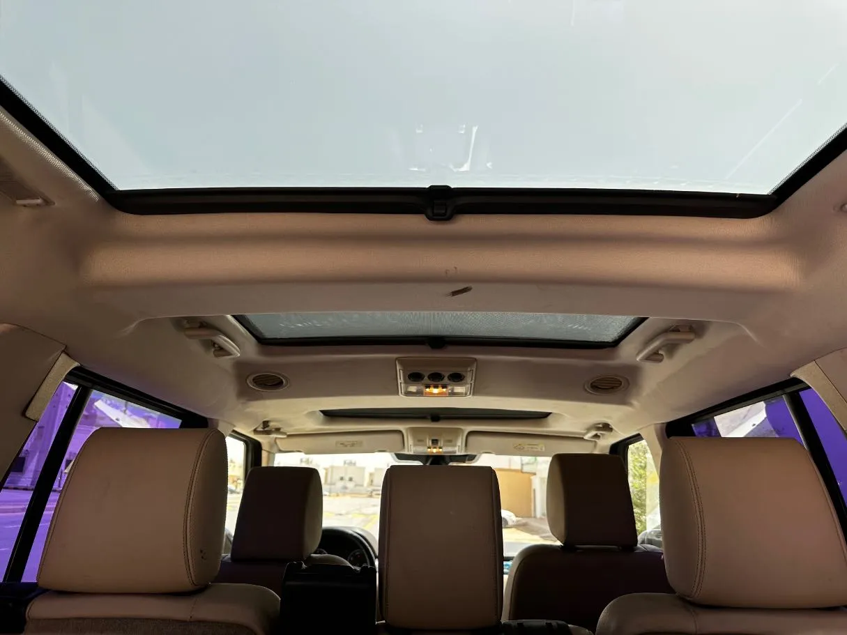 Car image 29