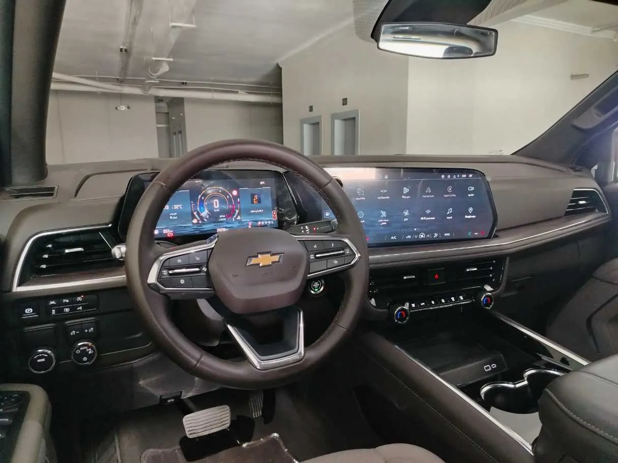 Car image 25