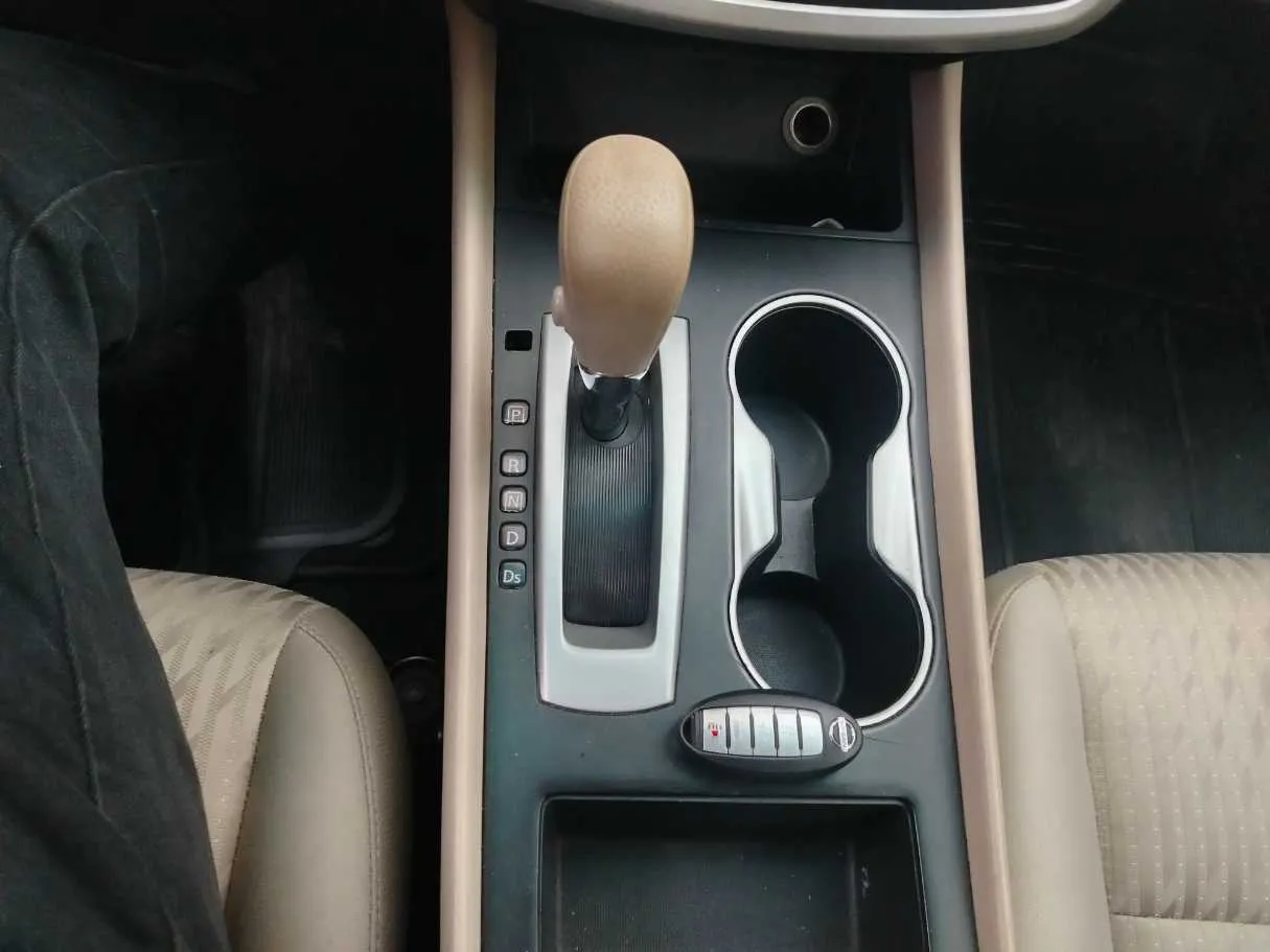 Car image 21