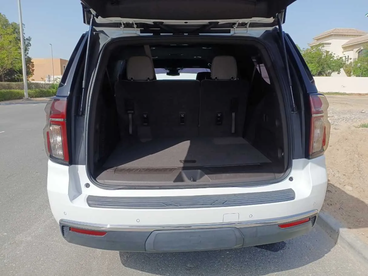 Car image 24