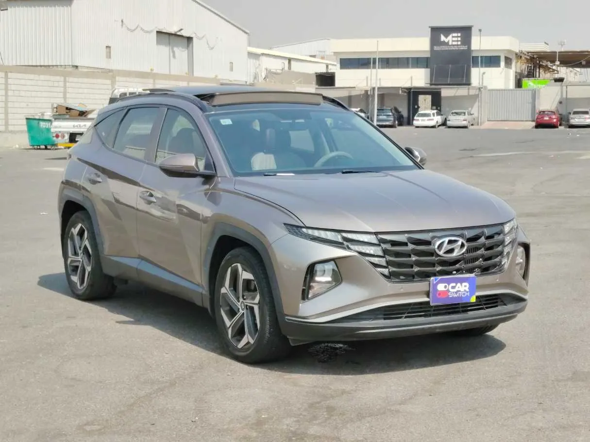 Car image 3