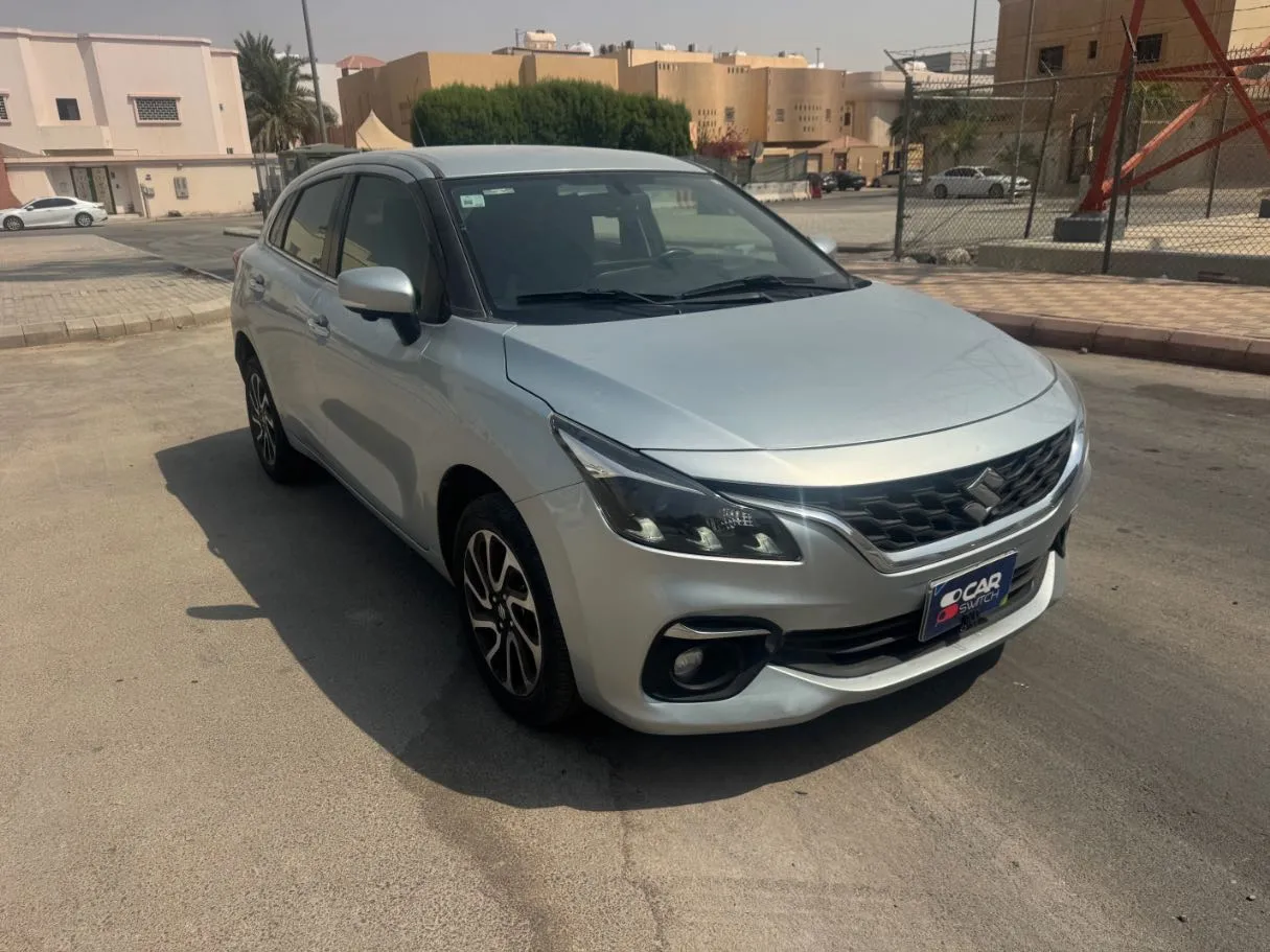 Car image 3