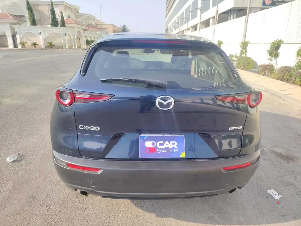 Car image 6