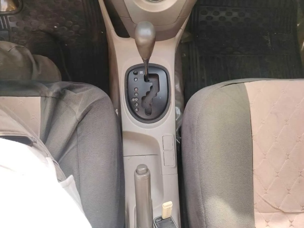 Car image 23
