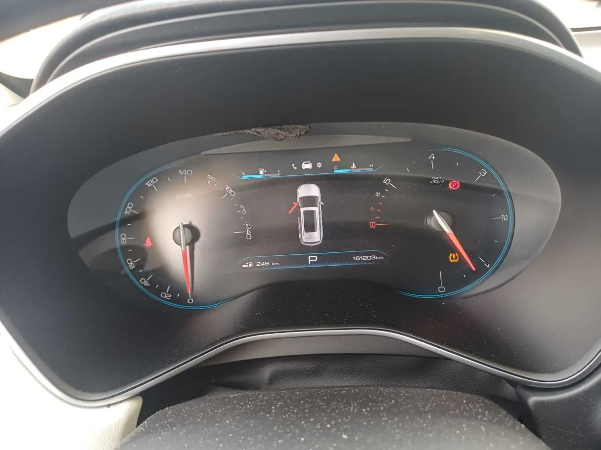 Car image 18