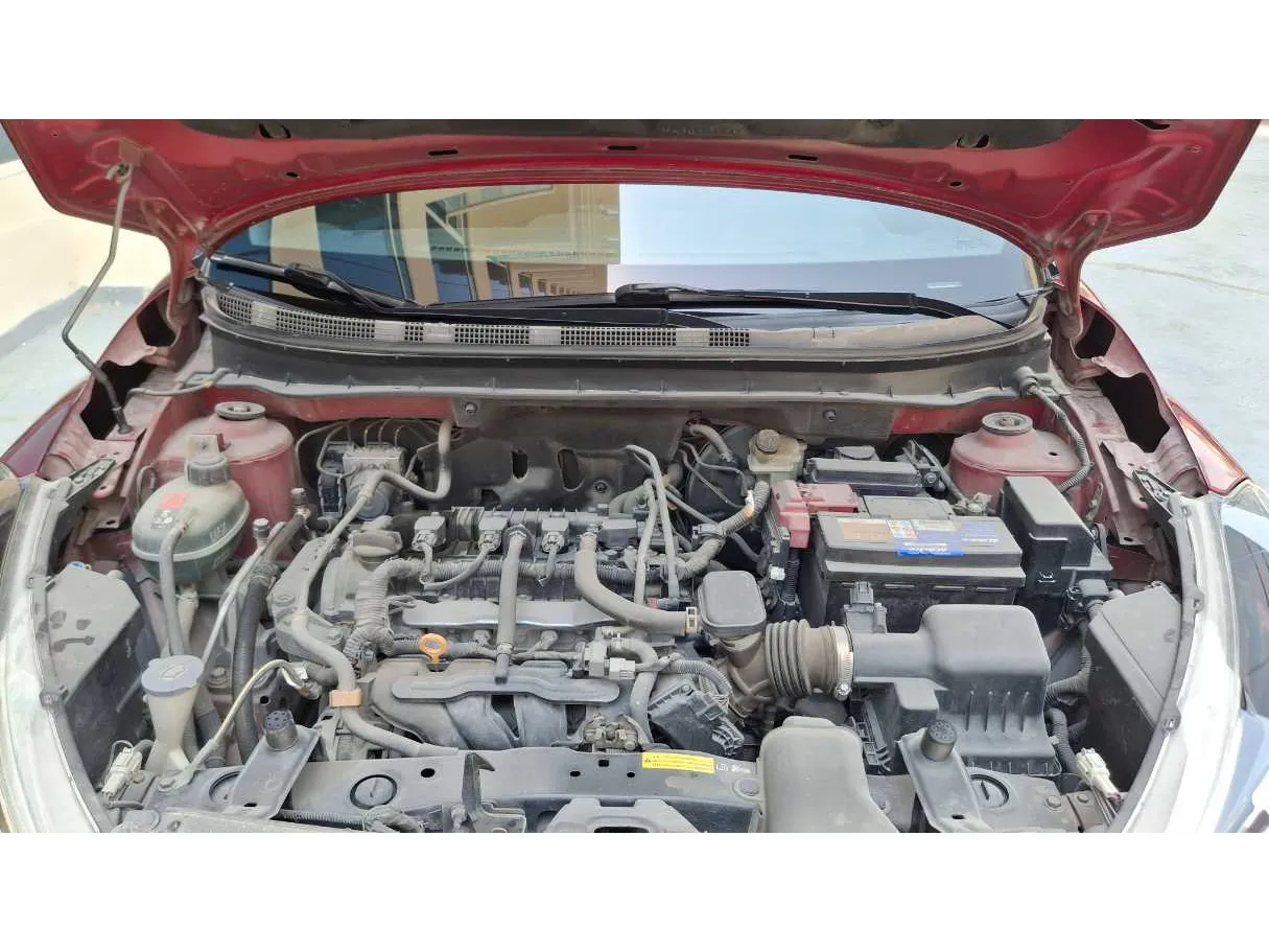 Car image 19
