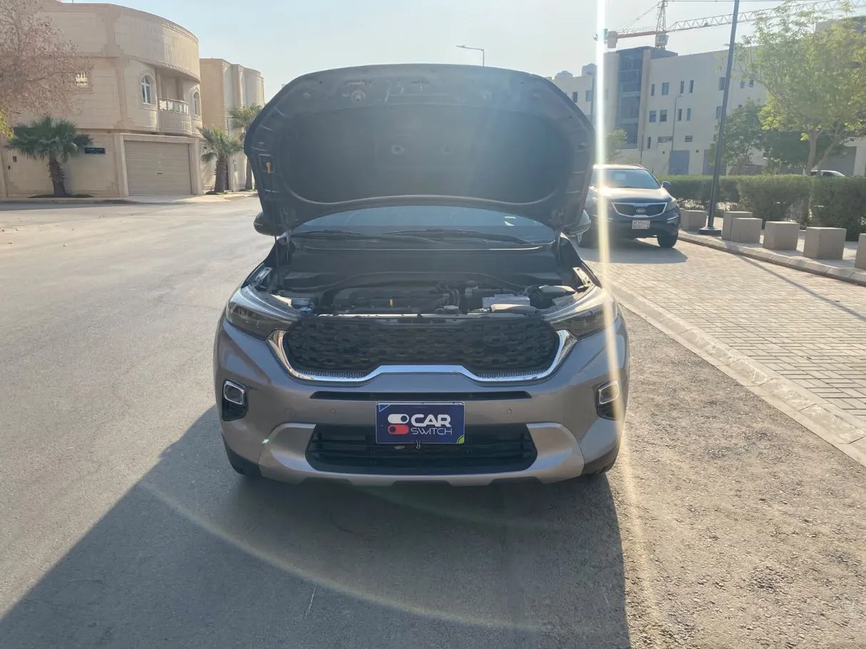 Car image 23