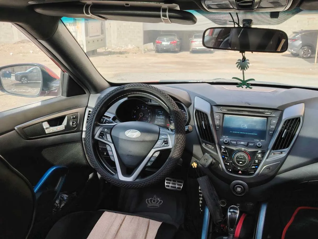 Car image 18