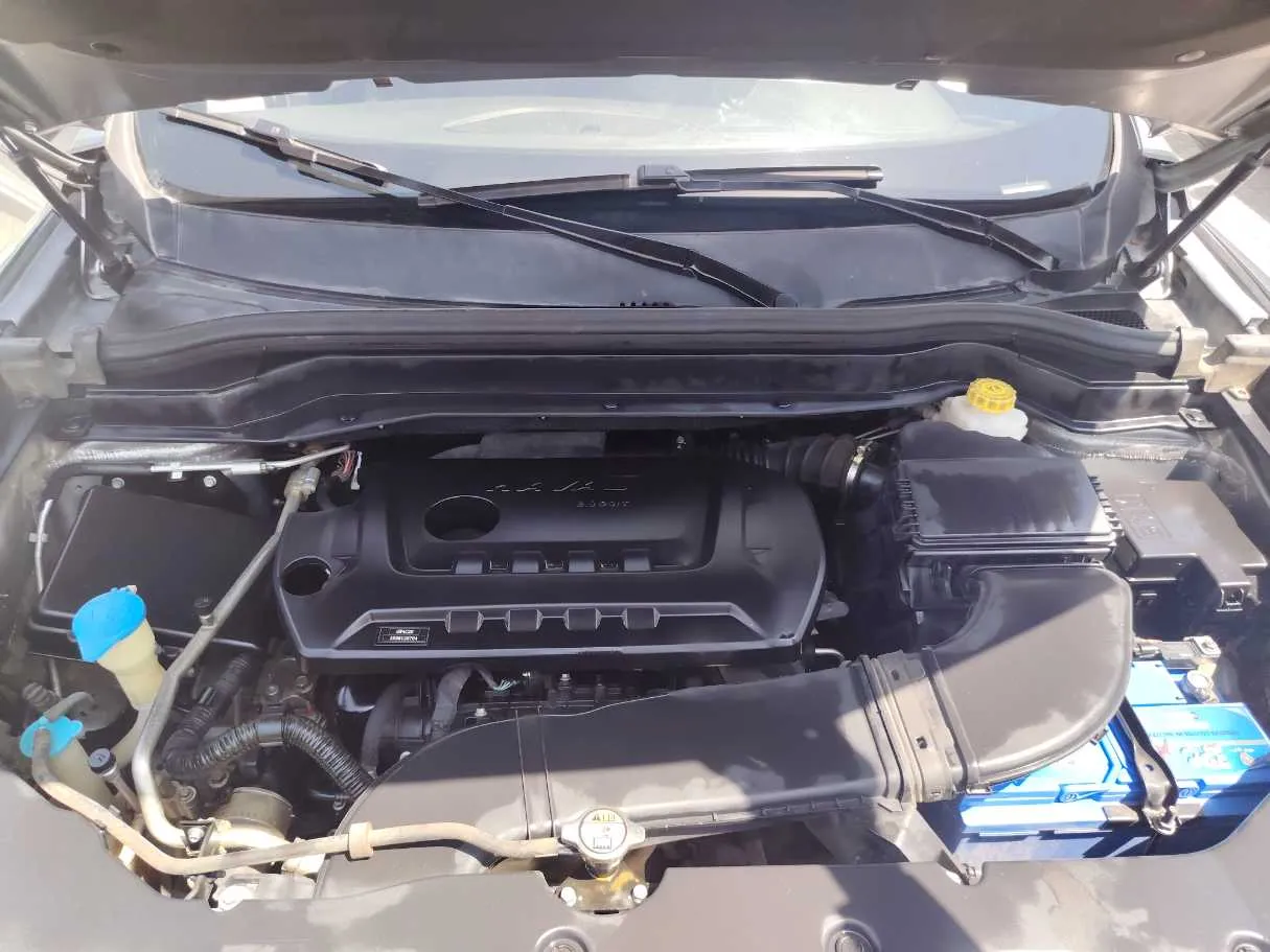 Car image 30