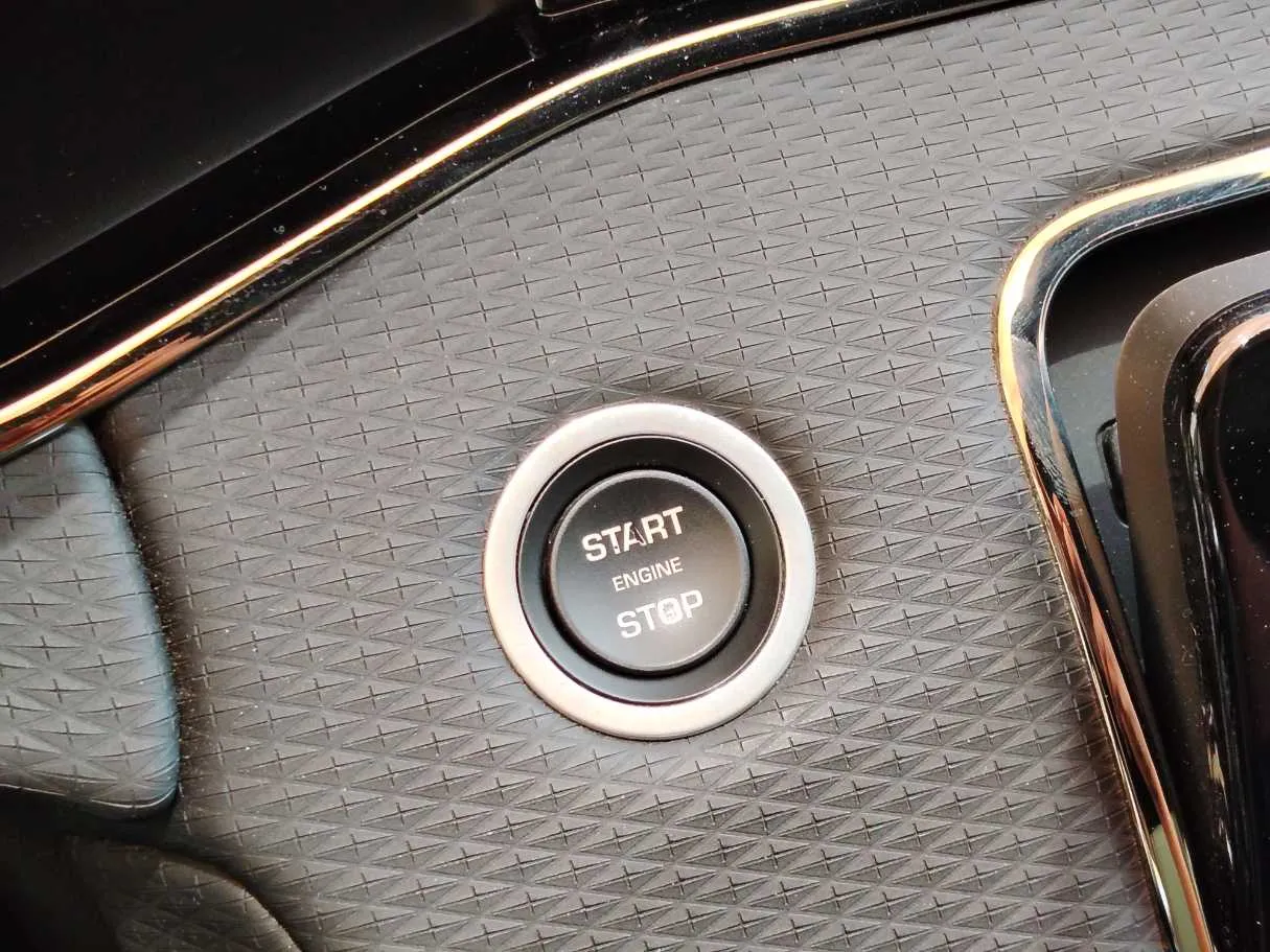 Car image 29