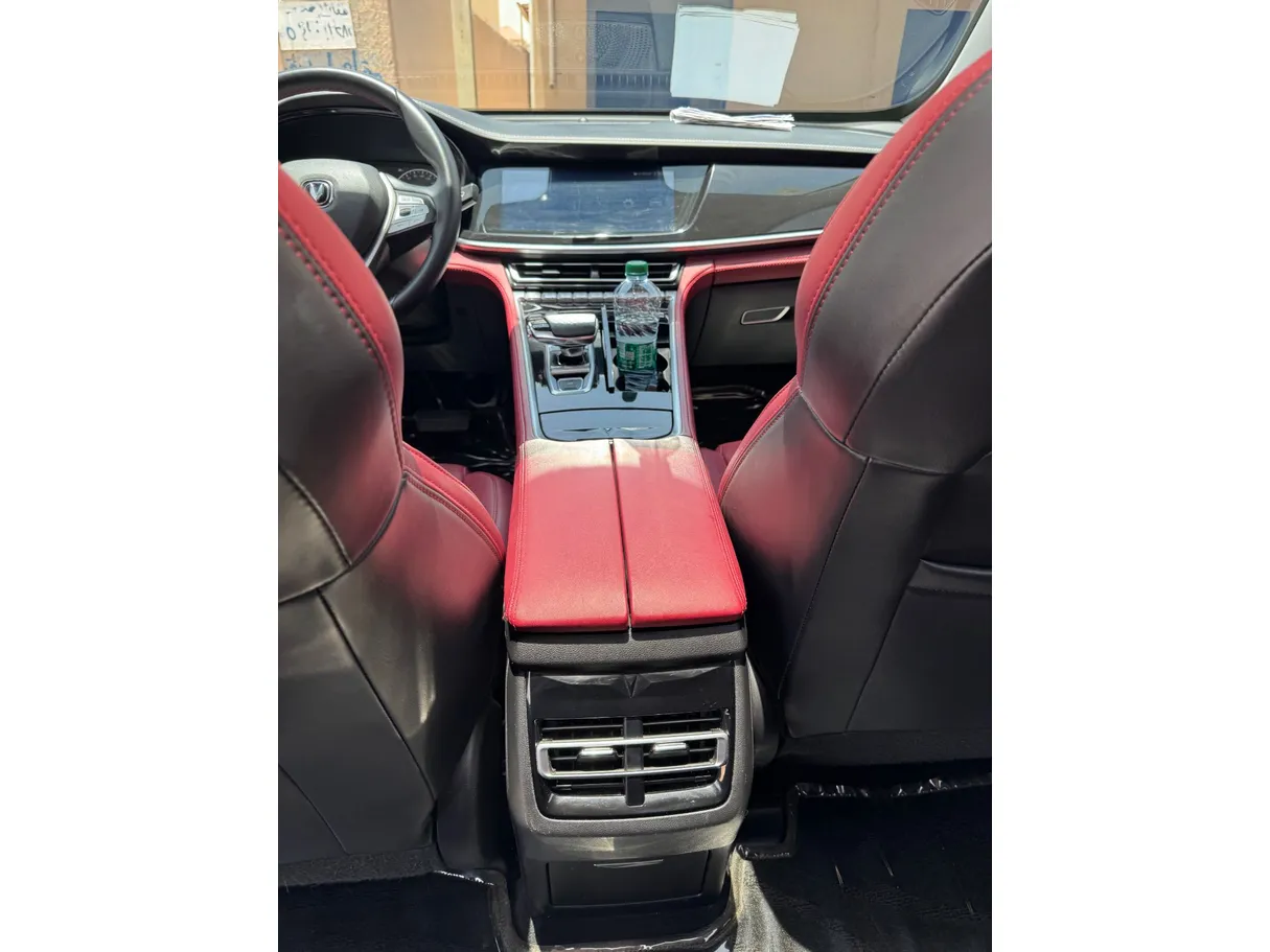 Car image 21