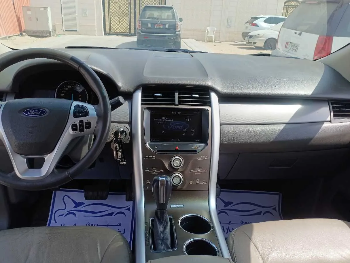 Car image 18