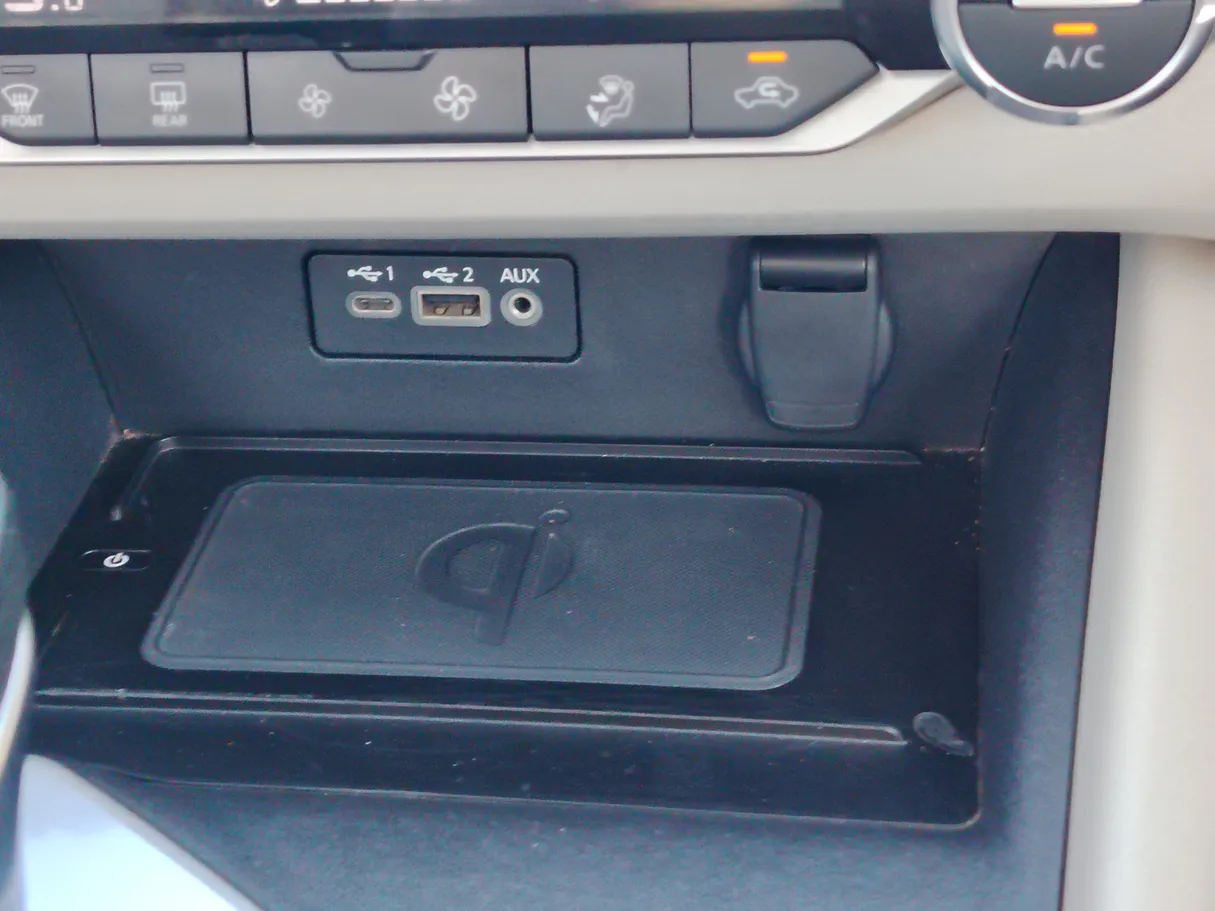 Car image 29